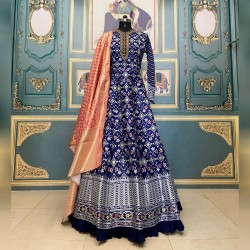 gown banarasi dupatta